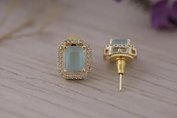 Sea_Green_Crystal_Brass_Stud_Earrings