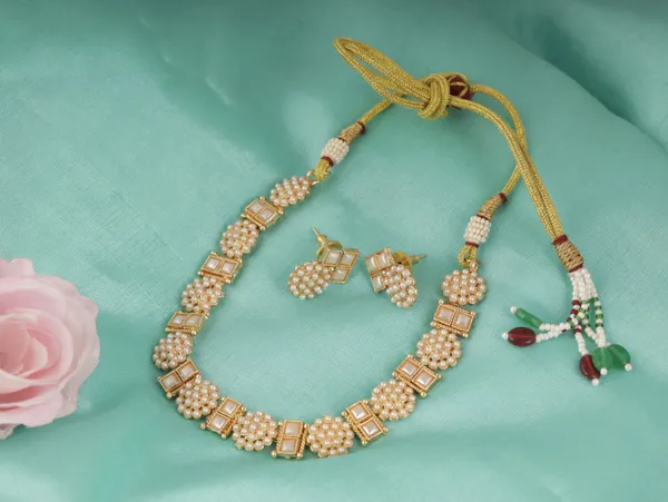 White_Brass_Earring_&_Necklace_Jewellery_Set