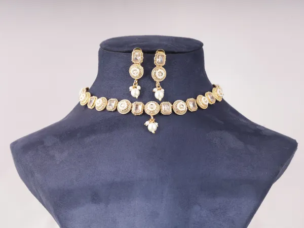 White_Brass_Earring_&_Necklace_Jewellery_Set