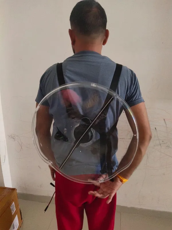 3DHologramFan_Led_Backpack,_42_CM_"_3DHologramFan_Projector_Advertising_Commercial_TVs_&_Displays_with_Cover,_700_Video_Library_and_Remote_for_Business_Store_Signs,Bar,Casino,Christmas_tree,Party