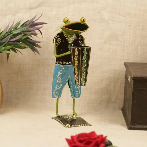 Multicolour_Frog_Pen_Stand_Unique_Animal_Design_For_Home
