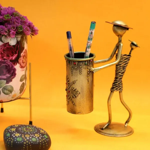 Multicolor_Lady_Pen_Stand_Holder_For_Office_Home