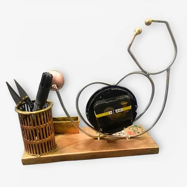 Multicolour_Iron_Painted_Doctor_S_Desk_Pen_Stand_Beautiful_Table_For_Home