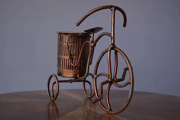 Gold_Cycle_Pen_Stand_For_Home