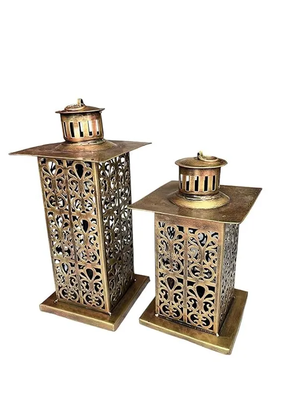 Gold_Iron_Lantern_And_Candle_Tealight_Holder_For_Home