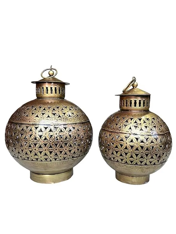 Antiquegold_Iron_Lantern_And_Candle_Tealight_Holder_For_Home