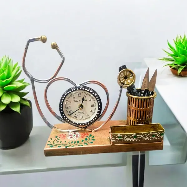 Coppergold_Metal_Doctor_Stethoscope_Theme_Pen_Stand_Decorative_For_Home