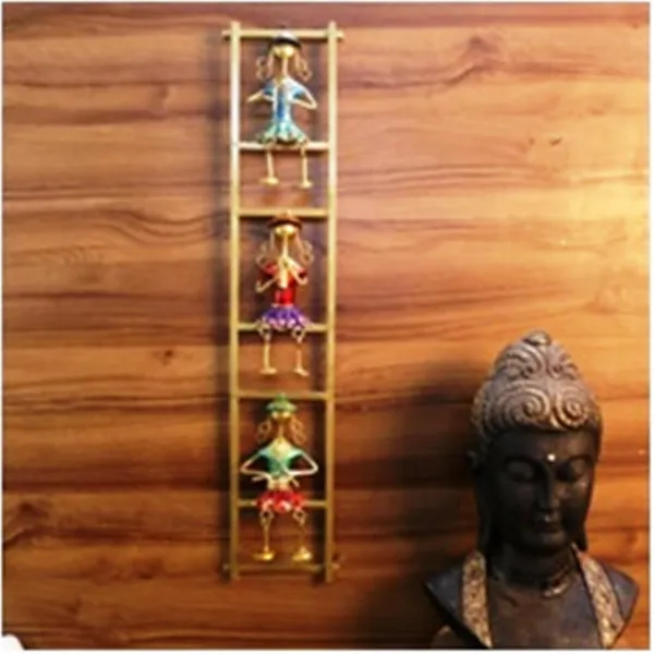 Multicolour_Lady_Wall_Hanging_Frame_Elegant_Decor_Featuring_Indian_For_Home