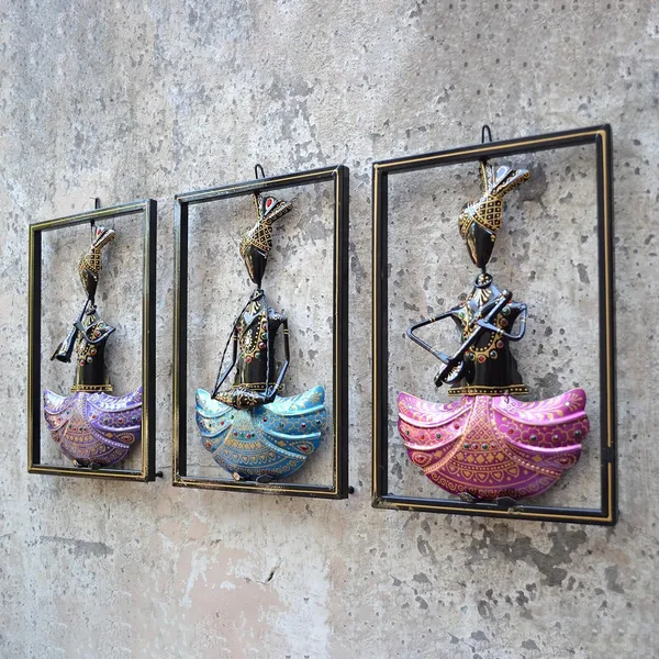Blackrajframe_Iron_Musician_Wall_Art_Frame_For_Home_(Set_Of_3)