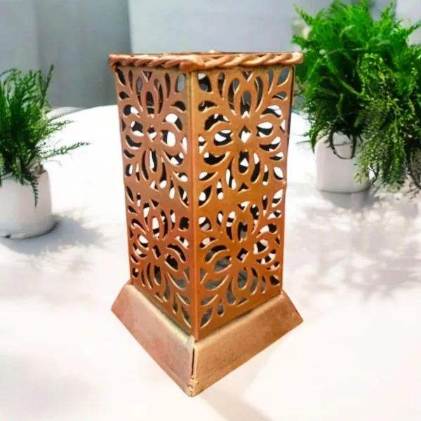 Golden_Iron_Pen_Stand_Showpiece_For_Home
