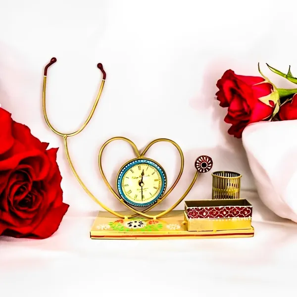 Multicolour_Doctor_Stethoscope_Theme_Pen_Stand_With_Clock_For_Home