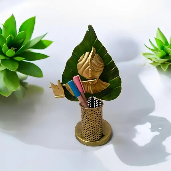 Multicolour_Lord_Krishna_Pen_Stand_Leaf_Shaped_Desk_Organizer_Elegant_For_Home
