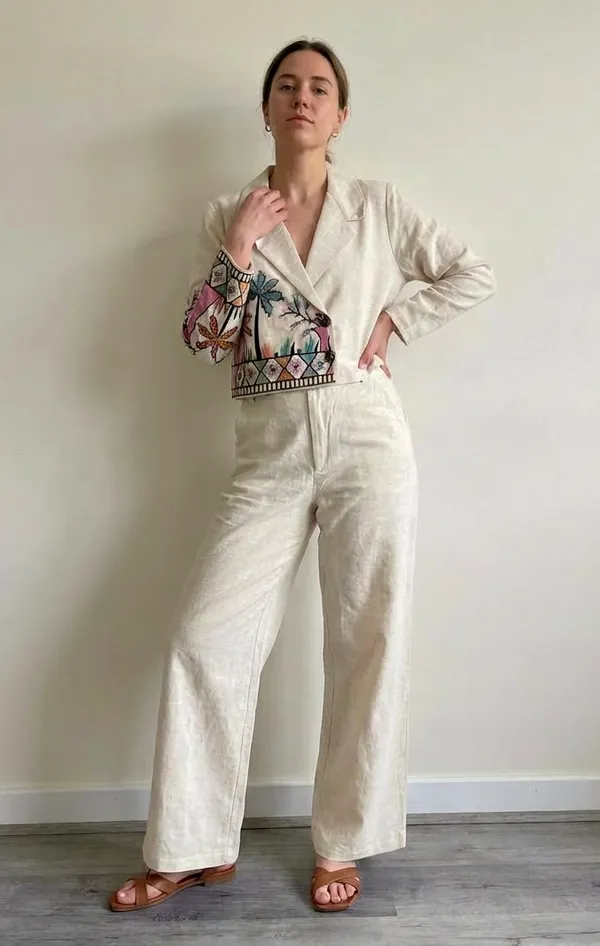 LINEN_EMBROIDERY_COORDS