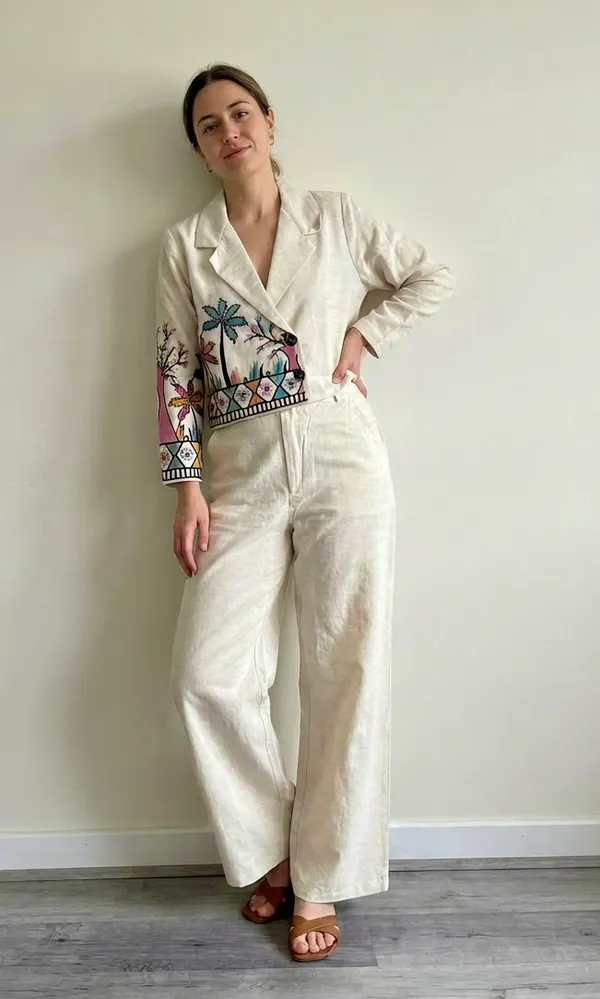 LINEN_EMBROIDERY_COORDS