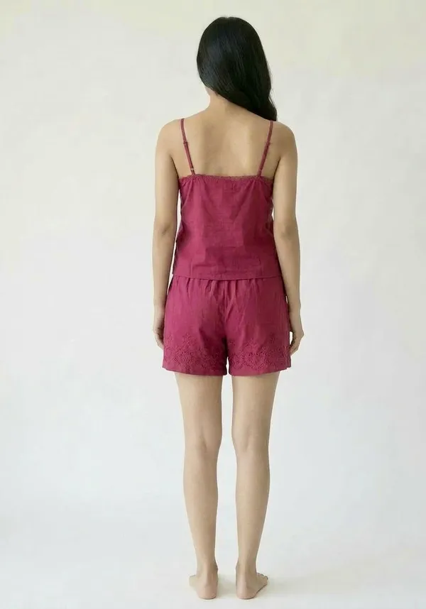embroidery_coords_shorts