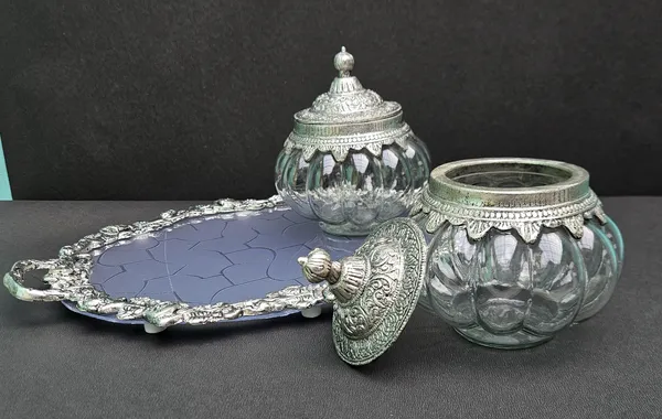 Handcrafted_Silver_Plated_Glass_Jar_Set_for_Home_Décor