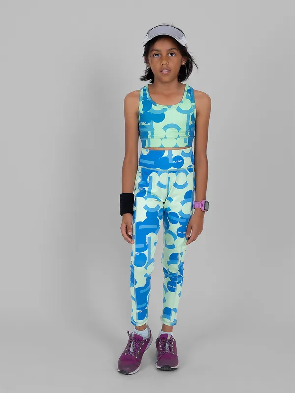 Mint_Green_Premium_Kooltex_Fabric_&_Spandex_Sports_Bras_For_Girls