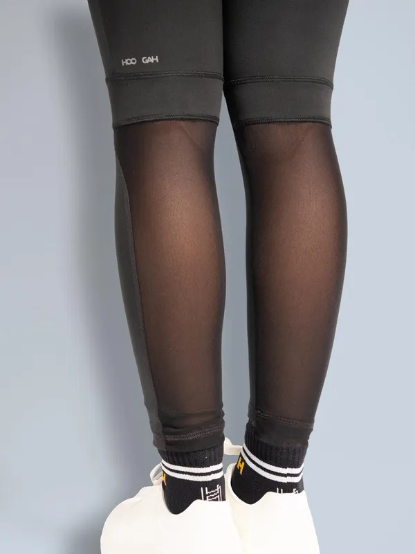 Black_Premium_Kooltex_Fabric_&_Spandex_Sports_Leggings_For_Kids