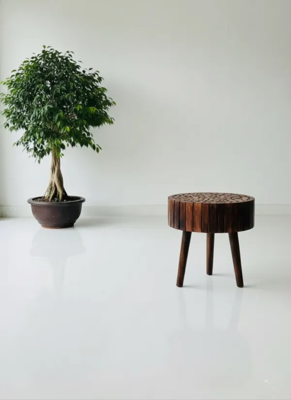 Brown_Brosmoon_Three_Legged_Wood_Log_Table_With_4_Inches_Round_Decor