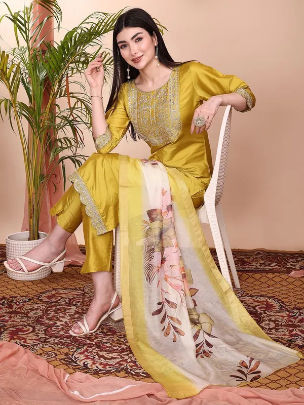 Yellow_Art_Silk_Embroidered_Kurti_Pant_Dupatta_Set_For_Women