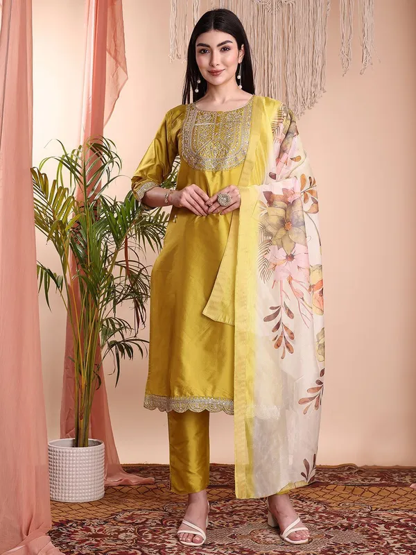 Yellow_Art_Silk_Embroidered_Kurti_Pant_Dupatta_Set_For_Women