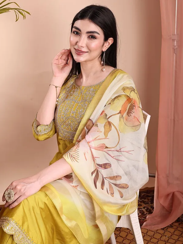 Yellow_Art_Silk_Embroidered_Kurti_Pant_Dupatta_Set_For_Women