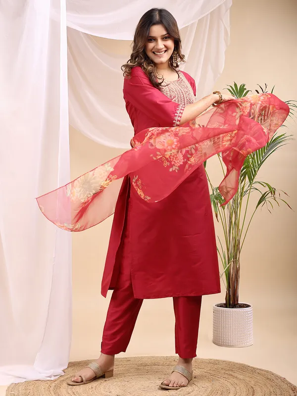 Art_Silk_Embroidered_Kurti_Pant_Dupatta_Set_For_Women