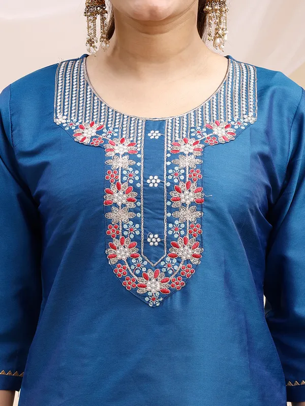 Blue_Embroidered_Straight_Kurta_Set_with_Floral_Printed_Dupatta