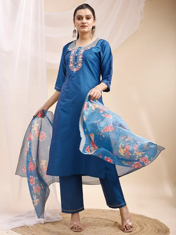 Blue_Embroidered_Straight_Kurta_Set_with_Floral_Printed_Dupatta