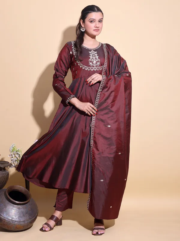 COPPER_Art_Silk_Embroidered_Anarkali_Pant_Dupatta_Set_For_Women