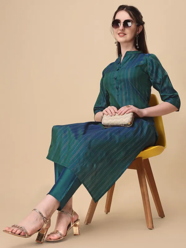 GREEN_Elegant_Pinstripe_Kurta_Set_with_Straight_Pants