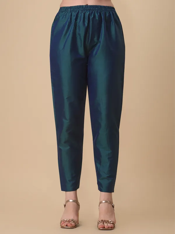 GREEN_Elegant_Pinstripe_Kurta_Set_with_Straight_Pants