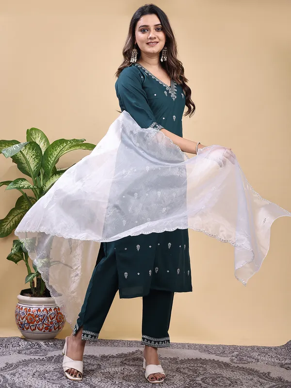 GREEN_Trendy_Straight_Kurta_Pant_Set_with_Designer_Dupatta