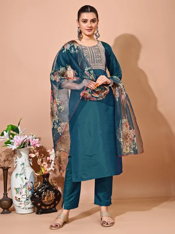 Green_Art_Silk_Embroidered_Kurti_Pant_Dupatta_Set_For_Women