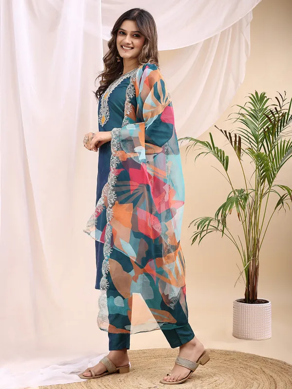 Green_Art_Silk_Embroidered_Kurti_Pant_Dupatta_Set_For_Women