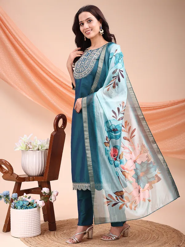 Green_Art_Silk_Embroidered_Kurti_Pant_Dupatta_Set_For_Women