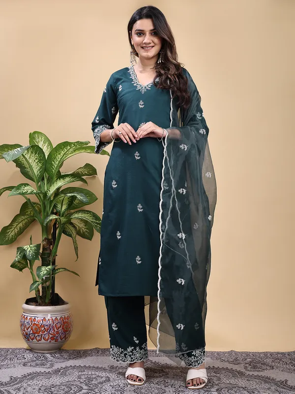 Green_Embroidered_Kurta_Set_with_Matching_Pant_and_Dupatta