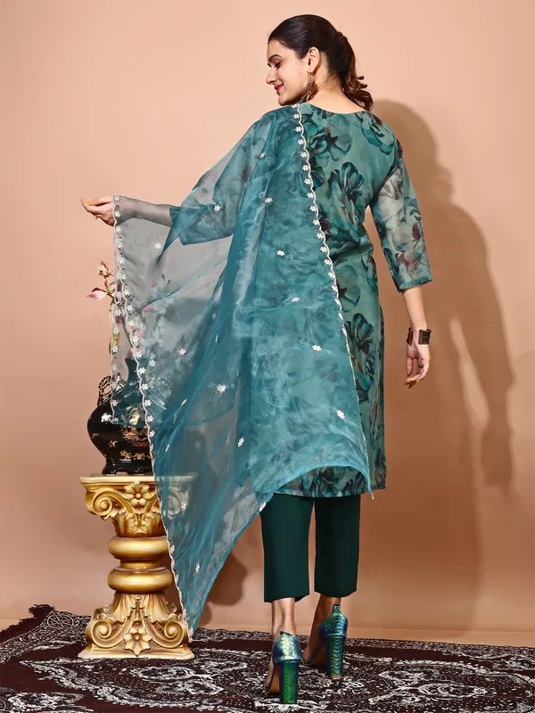 Green_Trendy_Straight_Kurta_Pant_Set_with_Designer_Dupatta