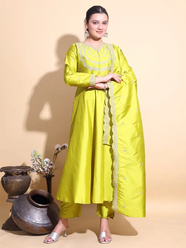LEMON_Art_Silk_Embroidered_Anarkali_Pant_Dupatta_Set_For_Women
