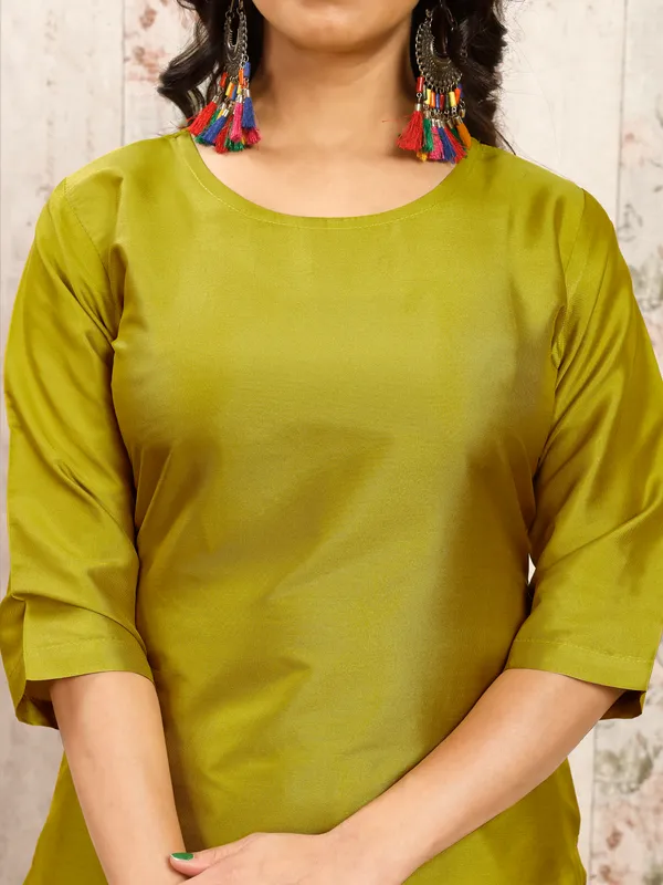 LEMON_Trendy_Straight_Kurta_Pant_Set_with_Designer_Dupatta