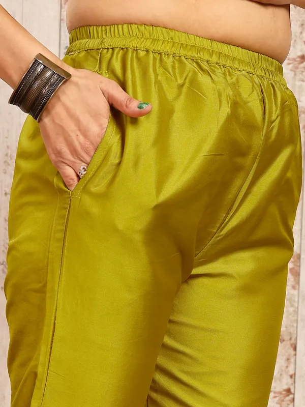 LEMON_Trendy_Straight_Kurta_Pant_Set_with_Designer_Dupatta