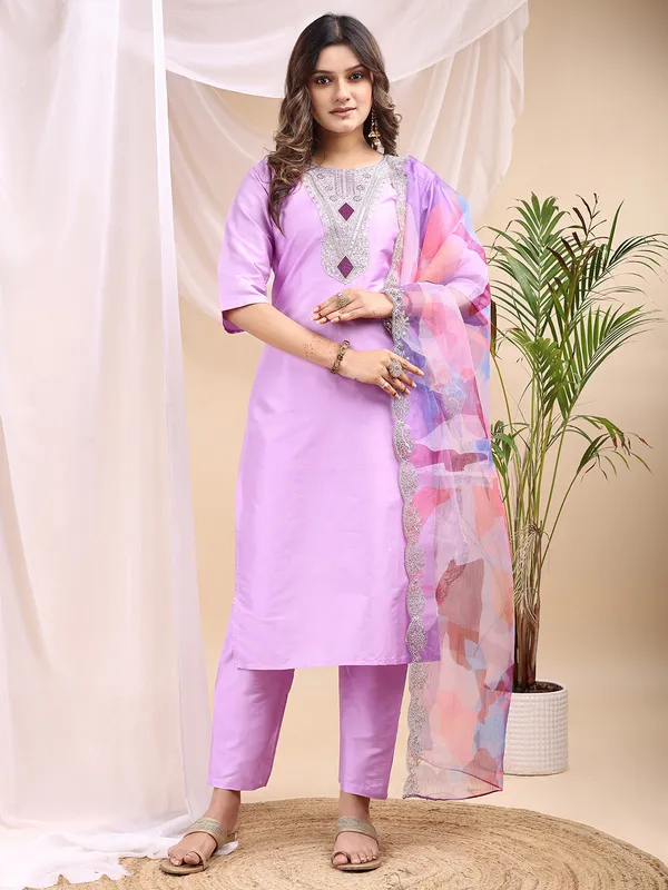 Lavendar_Art_Silk_Embroidered_Kurti_Pant_Dupatta_Set_For_Women