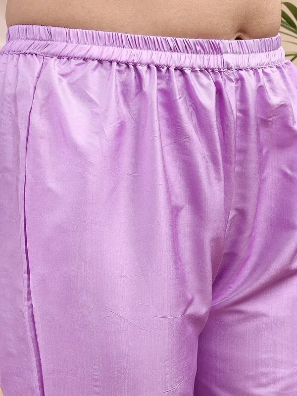 Lavendar_Art_Silk_Embroidered_Kurti_Pant_Dupatta_Set_For_Women