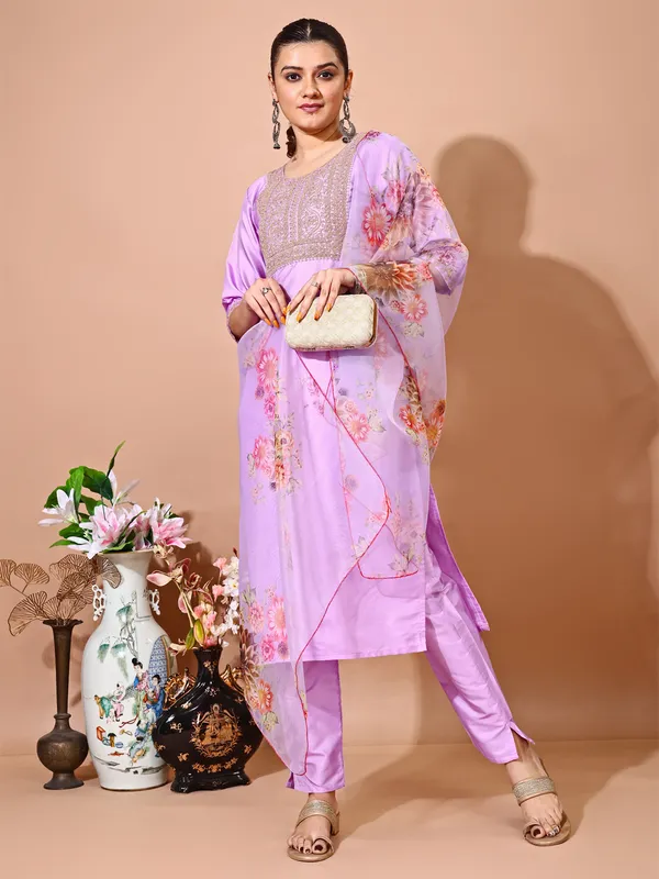 Lavendar_Art_Silk_Embroidered_Kurti_Pant_Dupatta_Set_For_Women