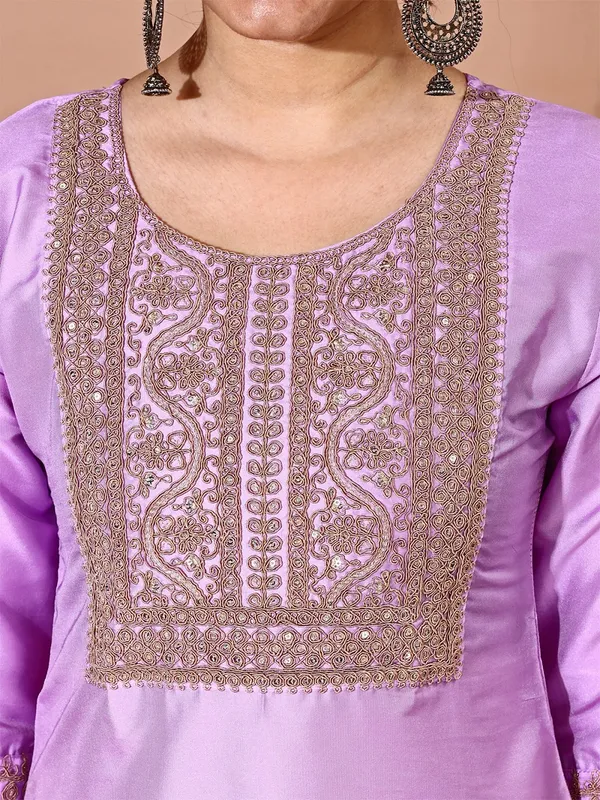 Lavendar_Art_Silk_Embroidered_Kurti_Pant_Dupatta_Set_For_Women