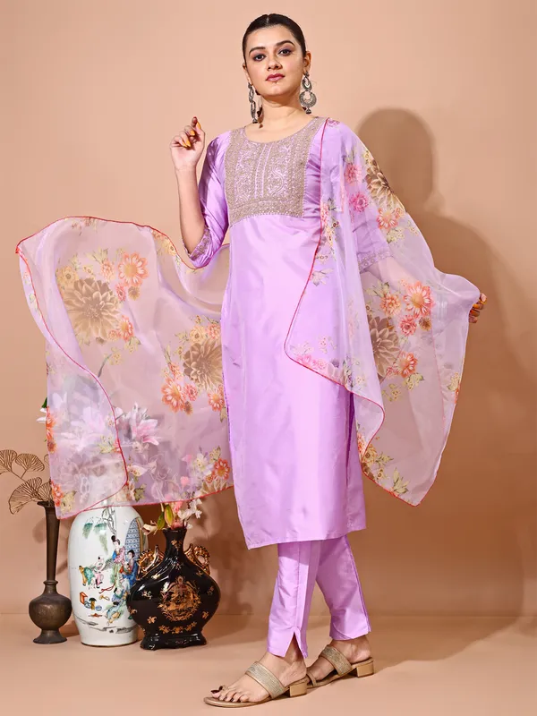 Lavendar_Art_Silk_Embroidered_Kurti_Pant_Dupatta_Set_For_Women