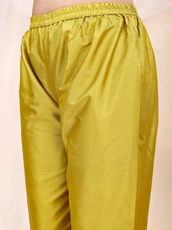 Lemon_Embroidered_Straight_Kurta_Set_with_Floral_Printed_Dupatta