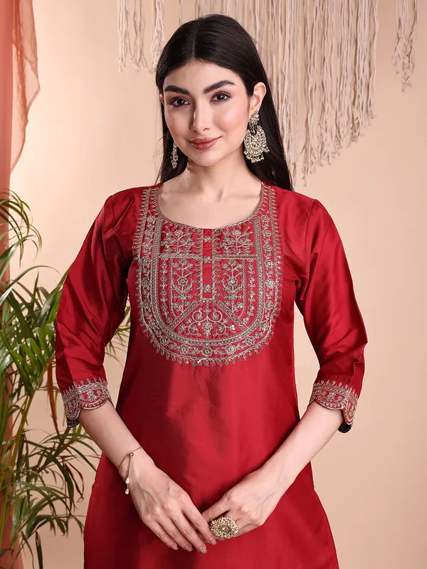 MAROON_Art_Silk_Embroidered_Kurti__Pant_Dupatta_Set_For_Women