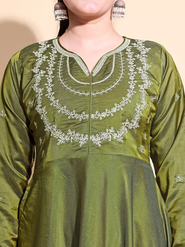 MEHENDI_Art_Silk_Embroidered_Anarkali_Pant_Dupatta_Set_For_Women