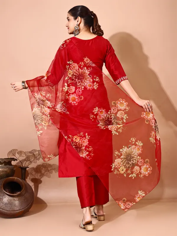 Maroon_Art_Silk_Embroidered_Kurti_Pant_Dupatta_Set_For_Women